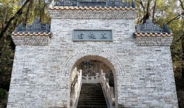 伯爵府吃瓜日常云碑赋免费,揭秘吃瓜日常背后的云碑赋传奇